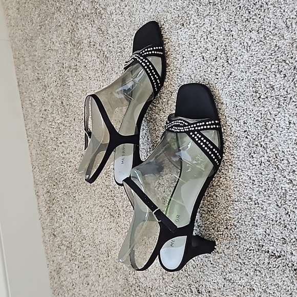 Dress shoes - Picture 3 of 4